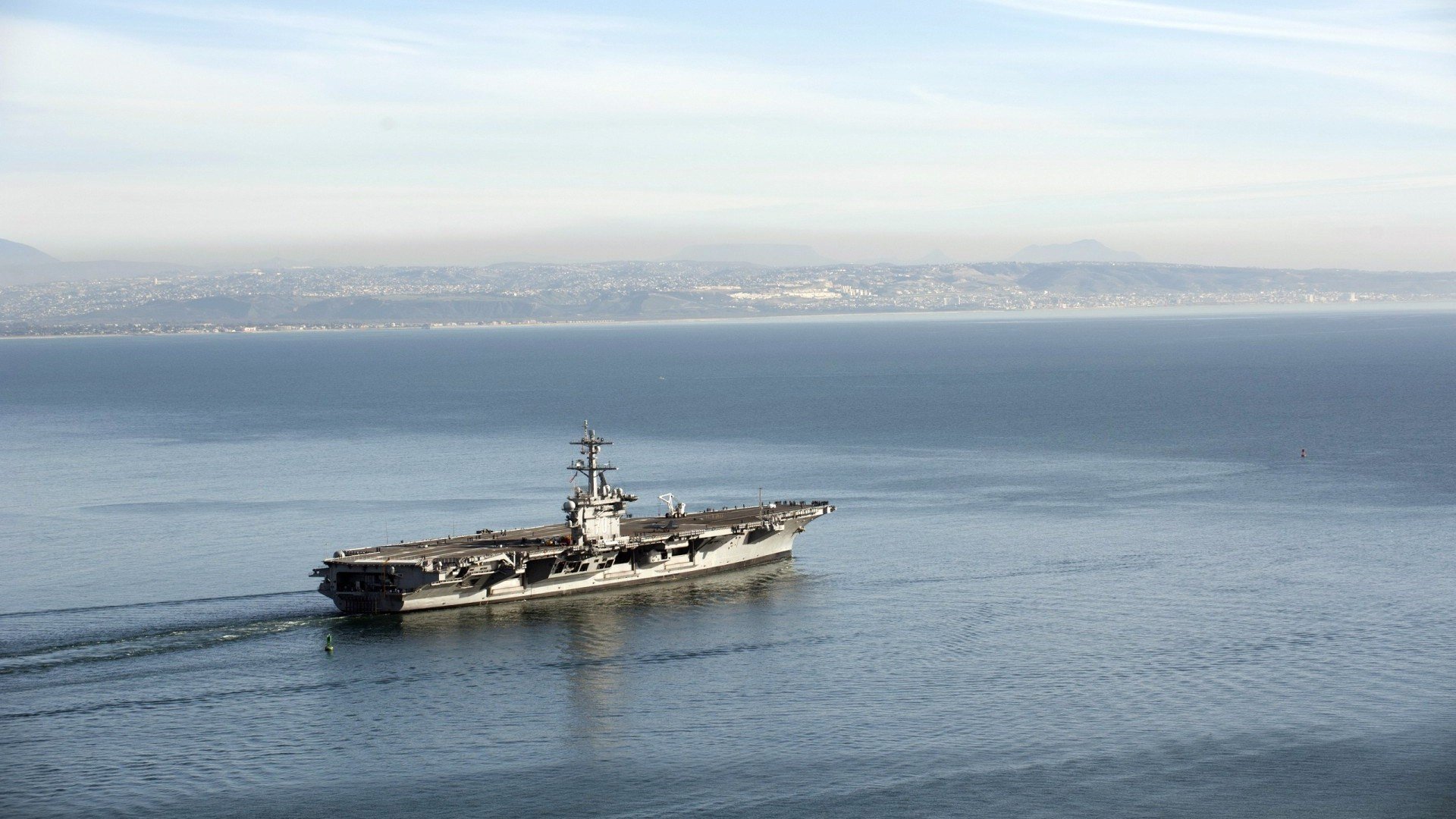 “英超劲旅持续发力，冠军争夺更趋紧张”，英超劲旅有哪些